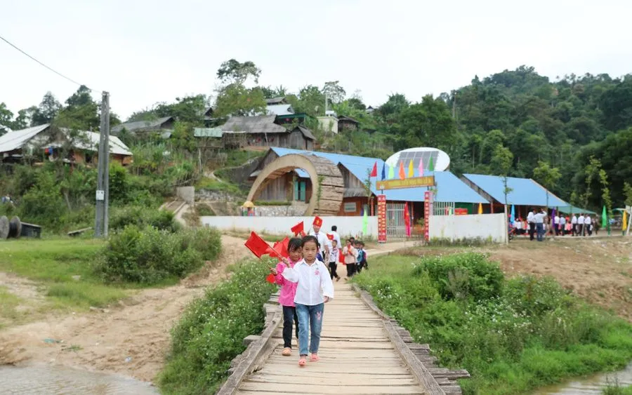 Trường Tiểu học Tri Lễ 4 đóng tại xã biên giới Tri Lễ đặc biệt khó khăn.