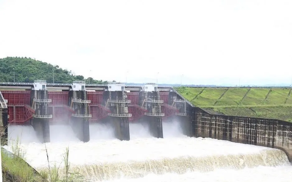 Thủy điện Buôn Kuốp cảnh báo tăng lưu lượng xả các hồ chứa, nguy cơ ngập vùng hạ du. Ảnh: Báo Đắk Lắk