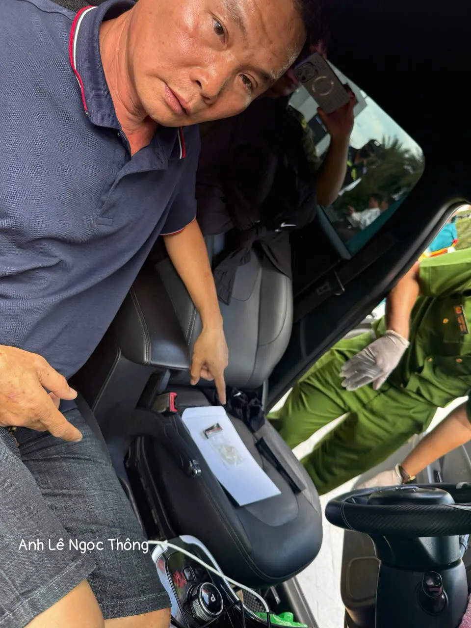 Lật tẩy chiêu tài xế taxi "gài" ma túy vu khống đồng nghiệp- Ảnh 1. Lật tẩy chiêu tài xế taxi "gài" ma túy vu khống đồng nghiệp- Ảnh 1.