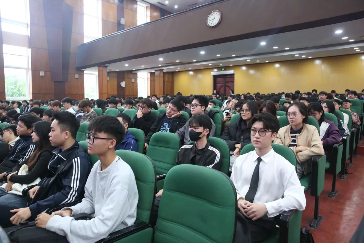 Hơn 1.000 sinh viên Hà Nội được cung cấp kiến thức an toàn trên không gian mạng - Ảnh 3.