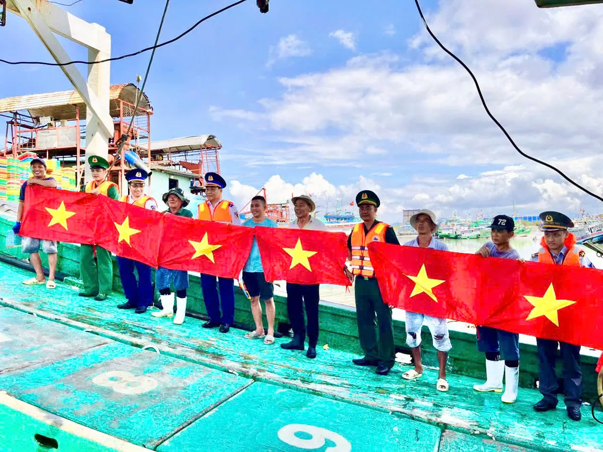 Bến Đá tăng cường tuyên truyền ngăn chặn khai thác IUU - Ảnh 1.