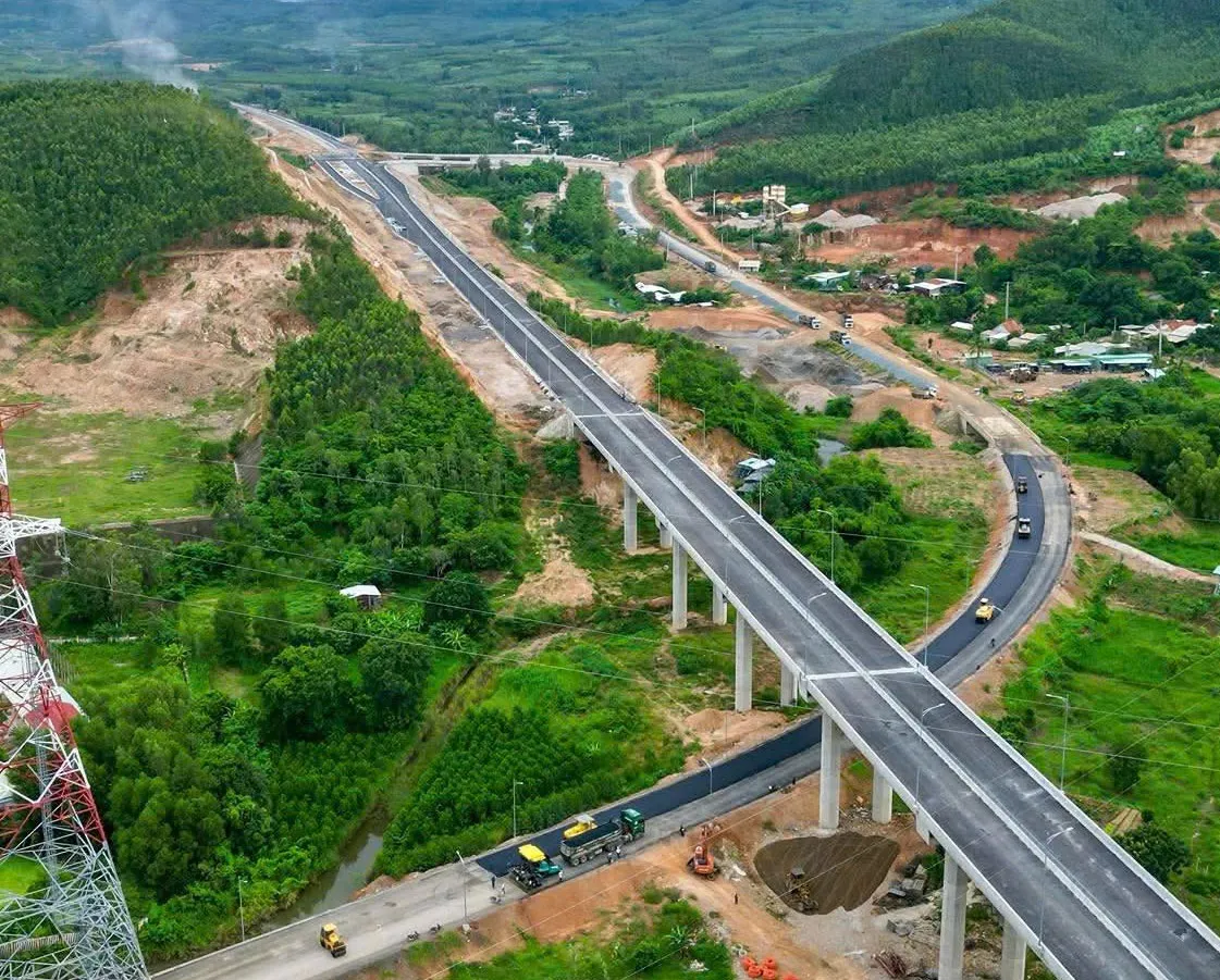 "Điểm danh" các dự án cao tốc sẽ hoàn thành vào cuối năm 2025  - Ảnh 1.