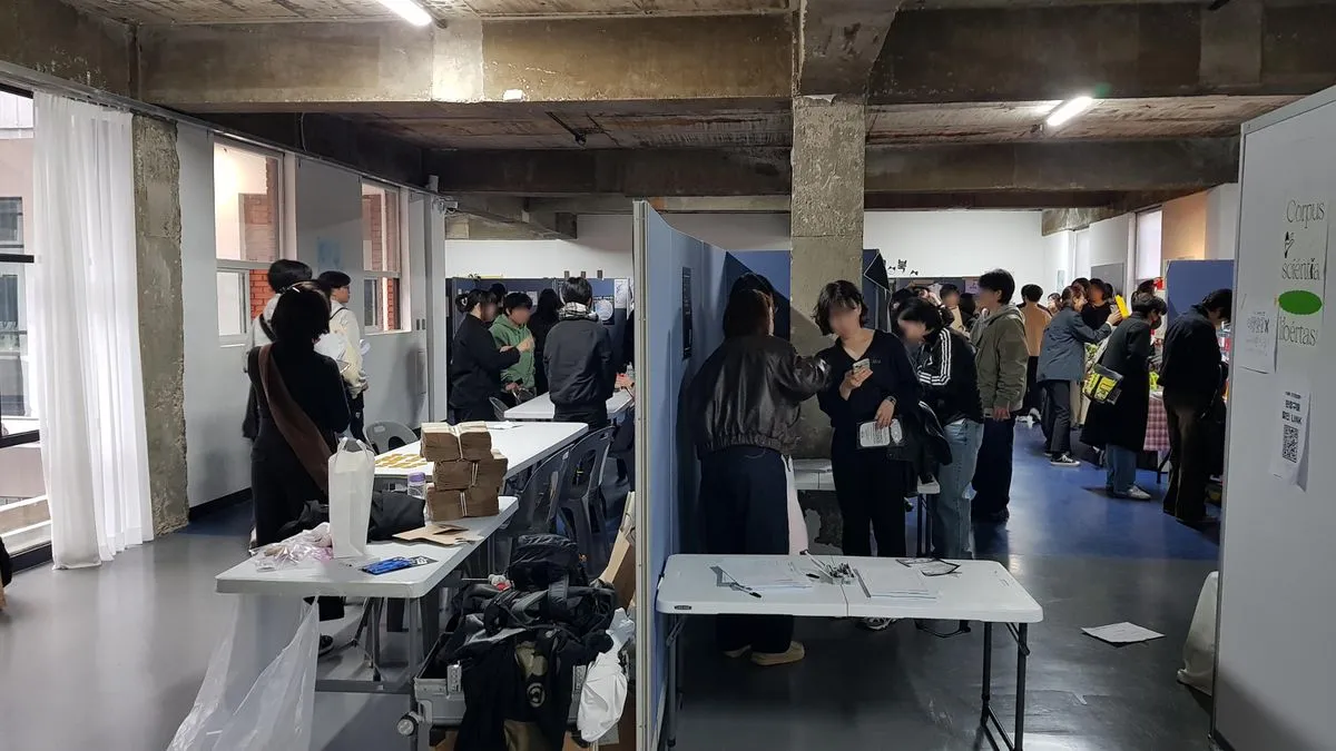 Xu hướng “bihon” ngày càng thịnh hành tại Hàn Quốc- Ảnh 1.