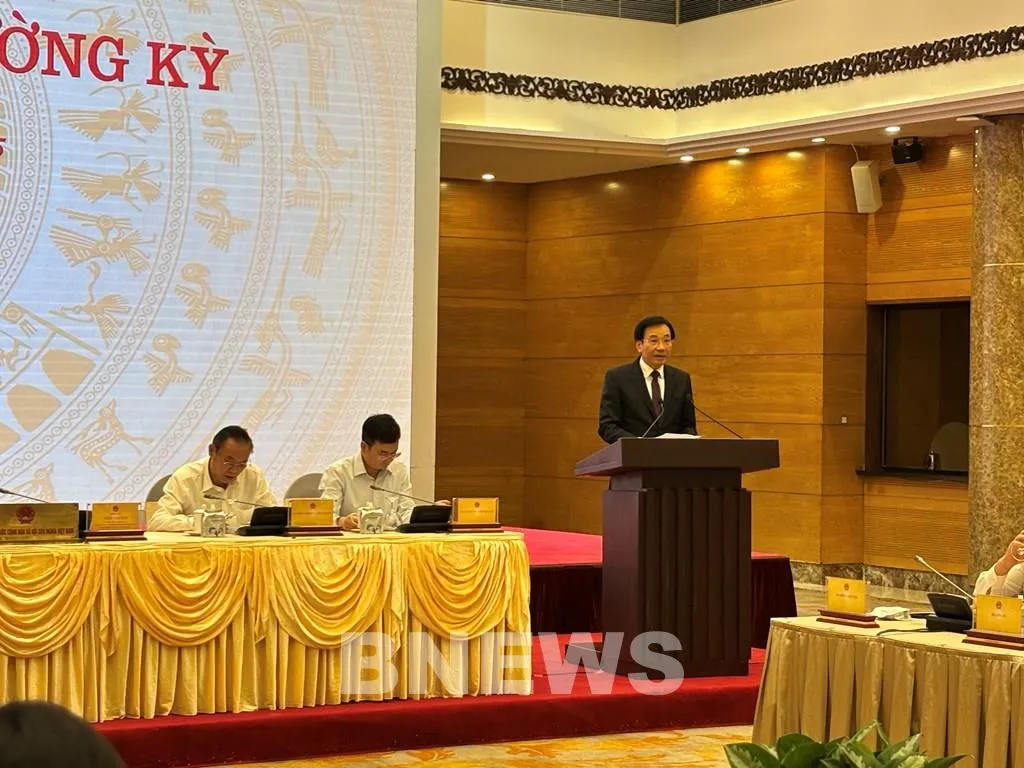 Dự báo Việt Nam thuộc nhóm nước tăng trưởng cao hàng đầu khu vực và thế giới trong năm 2025 - Ảnh 1.