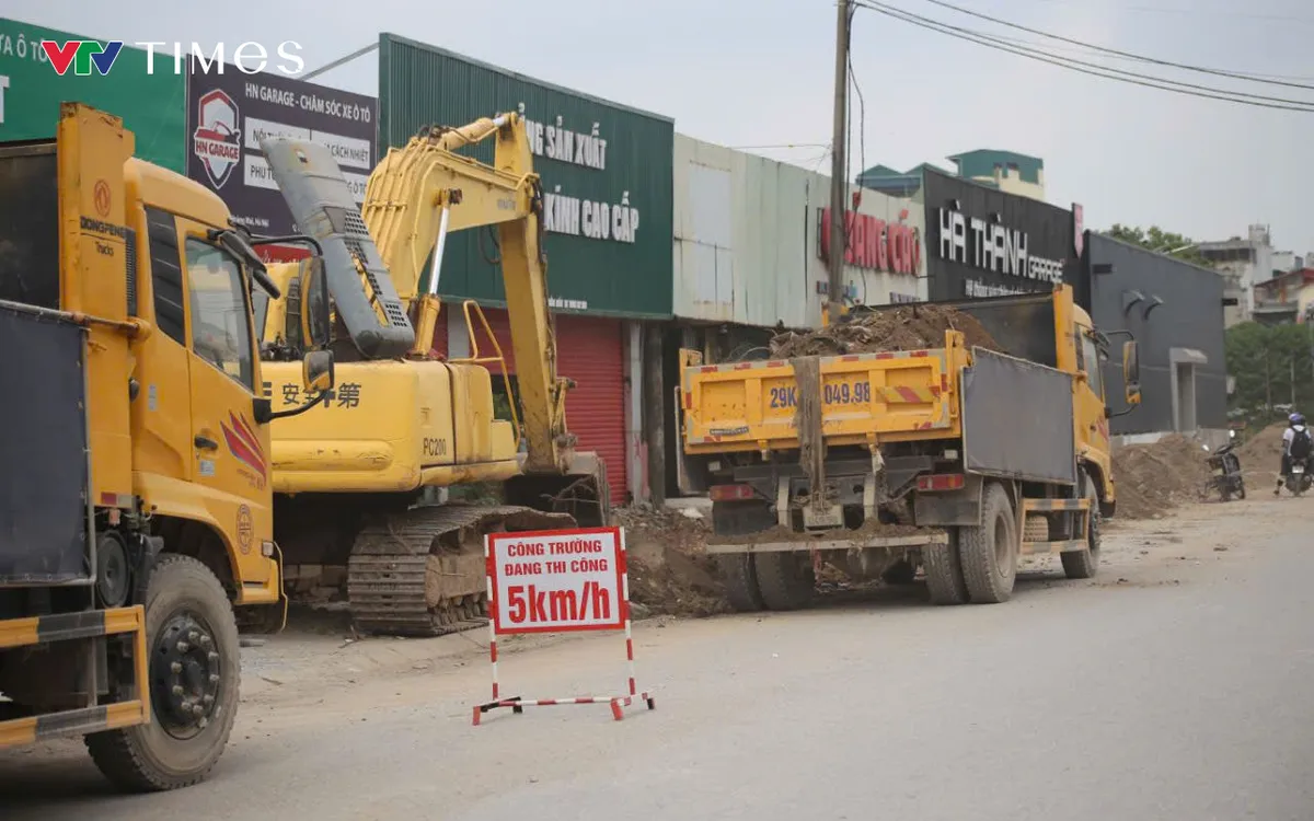 Dự án Vành đai 2,5 đoạn Đầm Hồng - Quốc lộ 1A dài 1,3 km đang được nỗ lực hoàn thiện. Ảnh: Nguyễn Quân