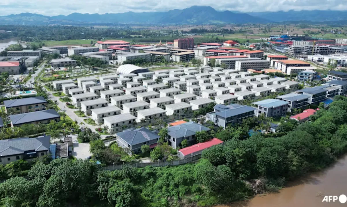 Myanmar phá hủy gần 150 tòa nhà trong khu phức hợp lừa đảo tại biên giới giáp Thái Lan- Ảnh 1.
