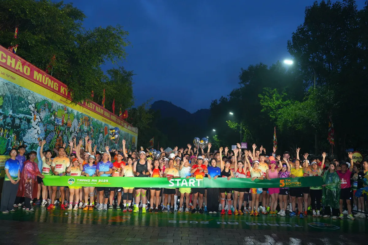 Trang An Marathon 2025: Hơn 10.000 VĐV tranh tài trên cung đường Di sản tại Ninh Bình- Ảnh 1.