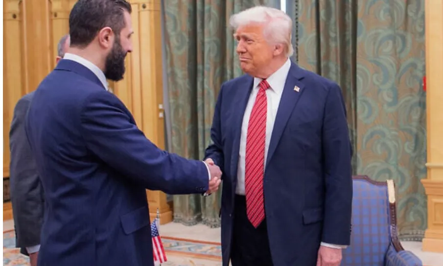 Tổng thống lâm thời Syria đến Mỹ trong chuyến thăm mang tính bước ngoặt  - Ảnh 1.