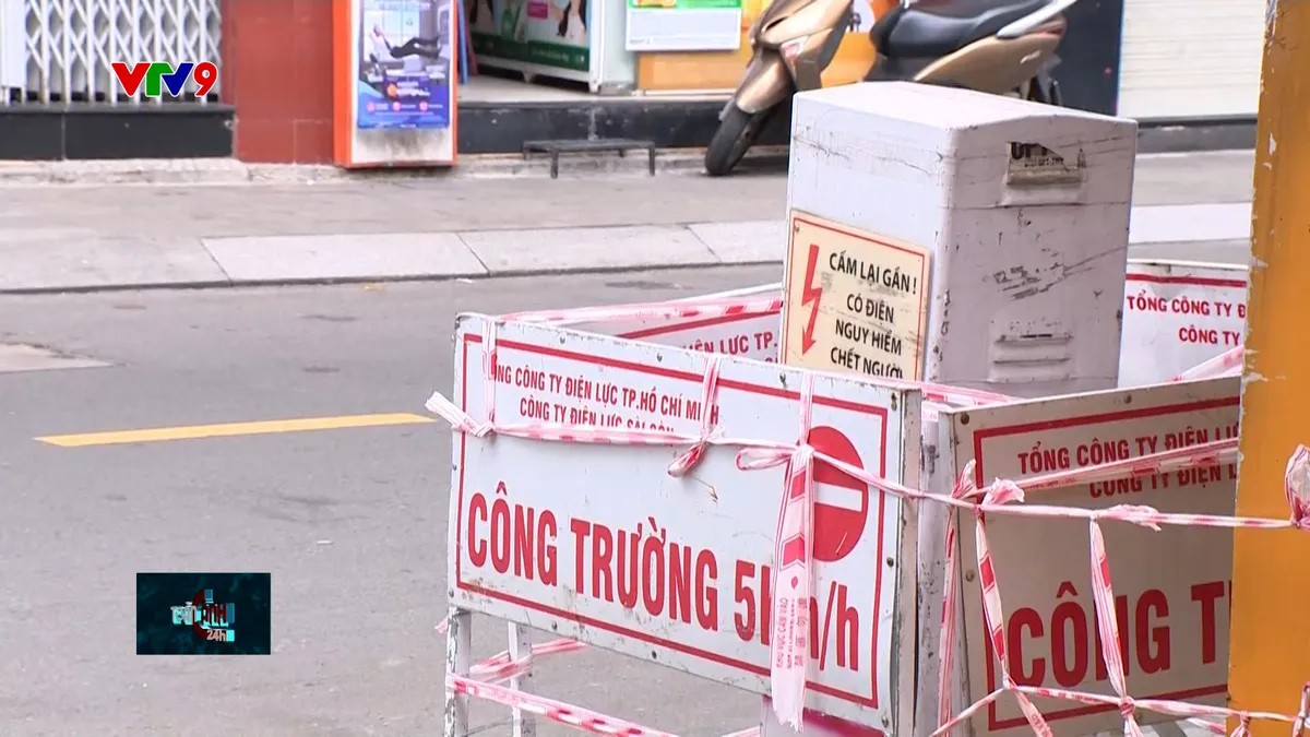 Cảnh báo tai nạn điện mùa mưa bão, triều cường