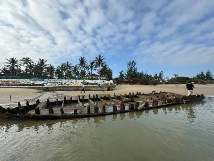 Đề xuất khai quật khẩn cấp tàu cổ ở biển Hội An  - Ảnh 1.