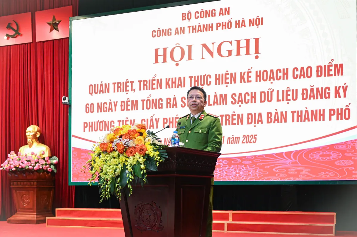 Hà Nội 60 ngày nêm "làm sạch" gần 8 triệu dữ liệu xe, GPLX bằng ứng dụng công nghệ - Ảnh 1.