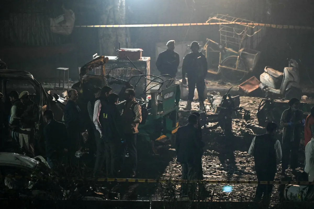 Nổ xe hơi gần Pháo đài Đỏ ở thủ đô New Delhi, ít nhất 10 người thiệt mạng - Ảnh 1.