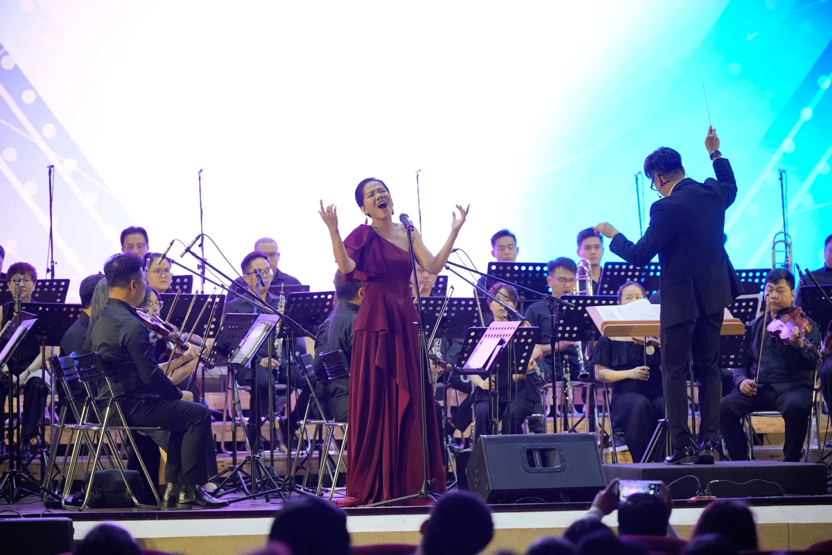 Nghệ sĩ đồng hành với việc nâng cao năng lực cảm thụ nghệ thuật trong nhà trường- Ảnh 3.