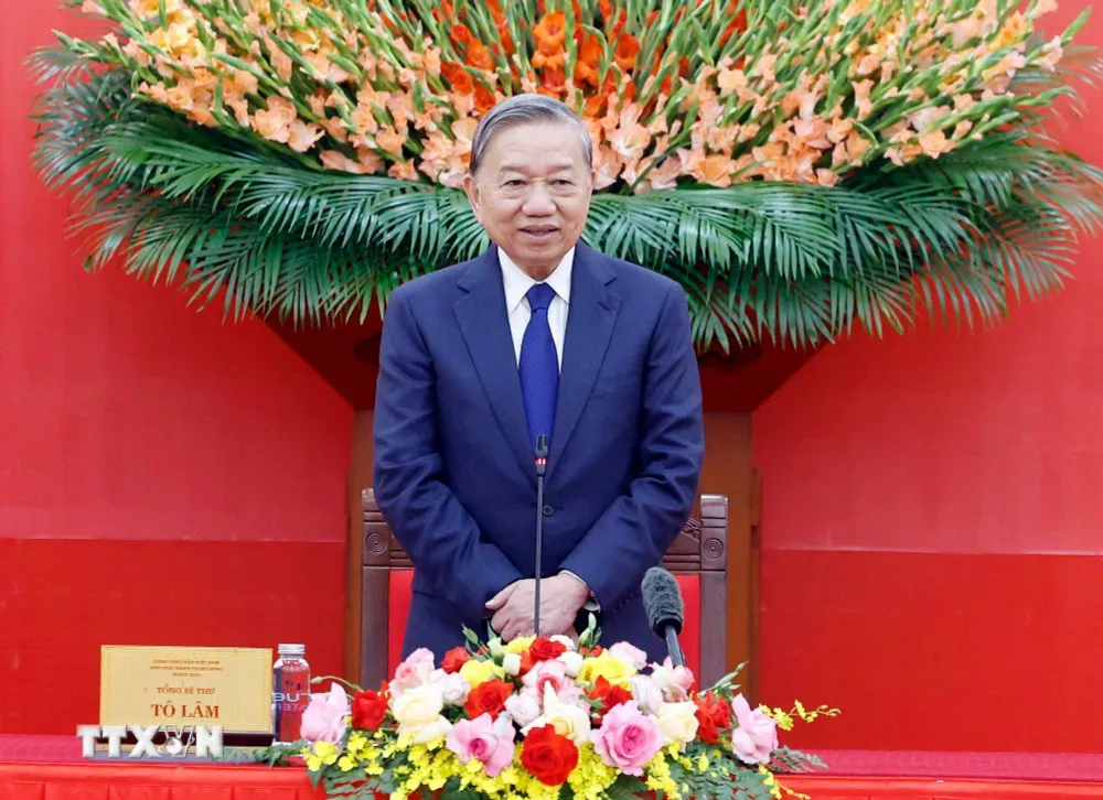 Tổng Bí thư Tô Lâm: Lực lượng an ninh cơ sở cần phát huy vai trò trong lúc hiểm nguy, thiên tai, bão lũ- Ảnh 1. Tổng Bí thư Tô Lâm: Lực lượng an ninh cơ sở cần phát huy vai trò trong lúc hiểm nguy, thiên tai, bão lũ- Ảnh 1.