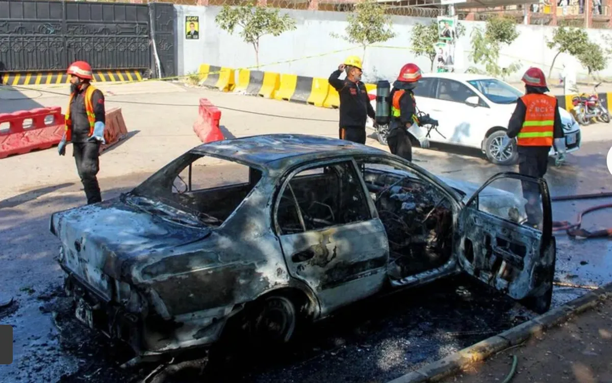 Vụ nổ bom xe trước khu vực tòa án đông đúc ở Islamabad, Pakistan đã khiến 12 người thiệt mạng, ngày 11/11/2025 (Ảnh: AFP)