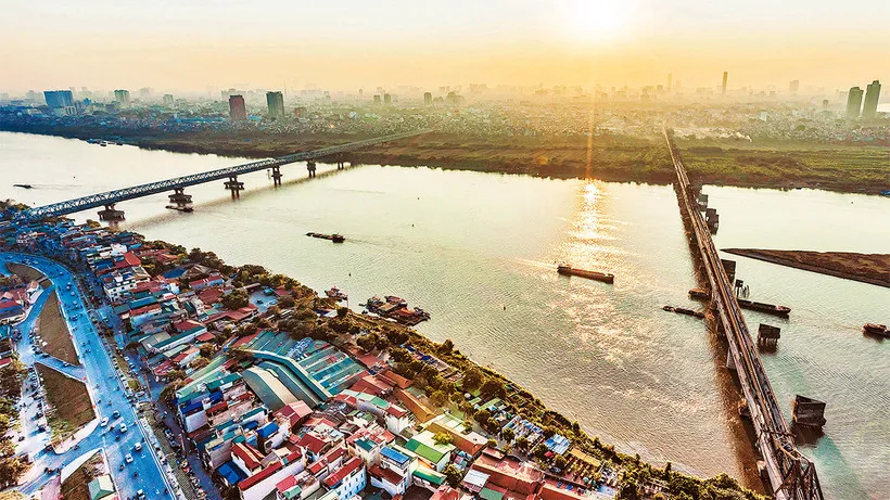 Hanoj ​​zkoumá krajinnou osu Rudé řeky o rozloze 11 000 hektarů s investičním kapitálem více než 400 000 miliard VND - Foto 1.