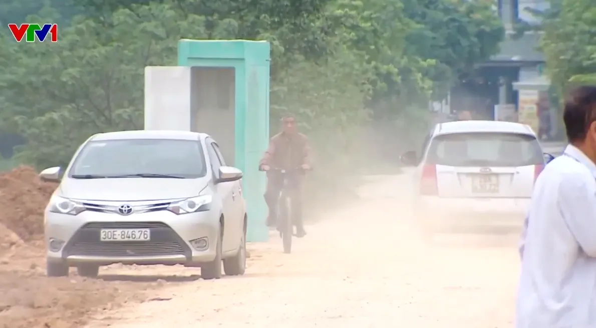 Hà Nội: Thi công khu cây xanh, thể dục thể thao ảnh hưởng cuộc sống người dân - Ảnh 1.