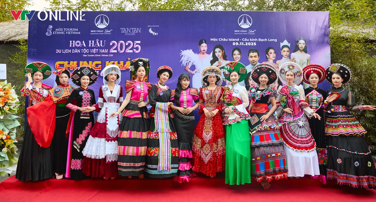 Cầu kính dài nhất thế giới trở thành sàn diễn Hoa hậu Du lịch Dân tộc Việt Nam 2025 - Ảnh 2.