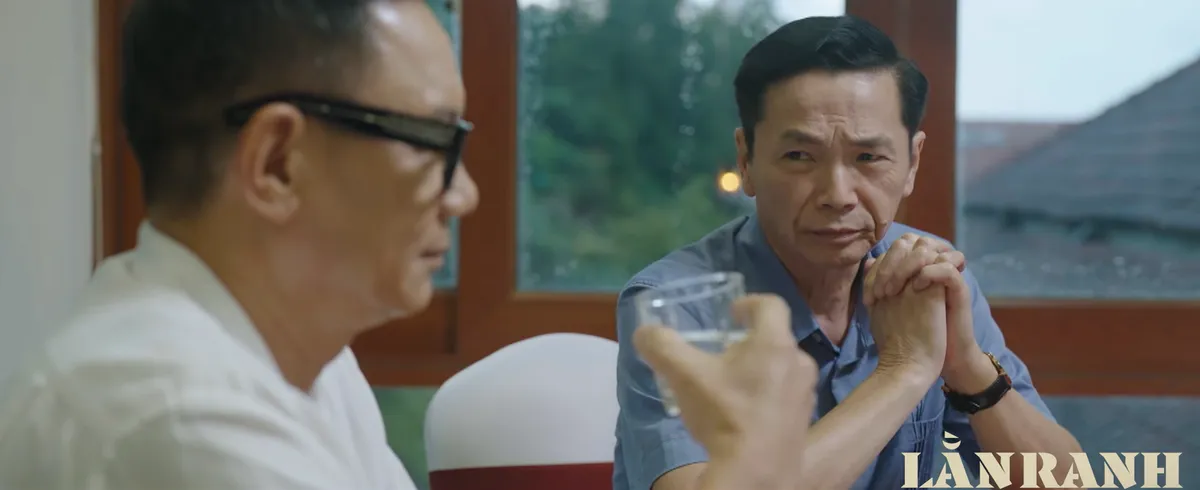 Lằn ranh - Tập 9: Ông Sách vạch đường cho Khắc, Chủ tịch Thủy ủng hộ Triển - Ảnh 1.