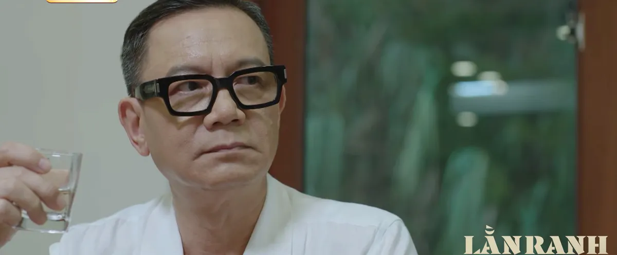 Lằn ranh - Tập 9: &Ocirc;ng S&aacute;ch vạch đường cho Khắc, Chủ tịch Thủy ủng hộ Triển - Ảnh 2.