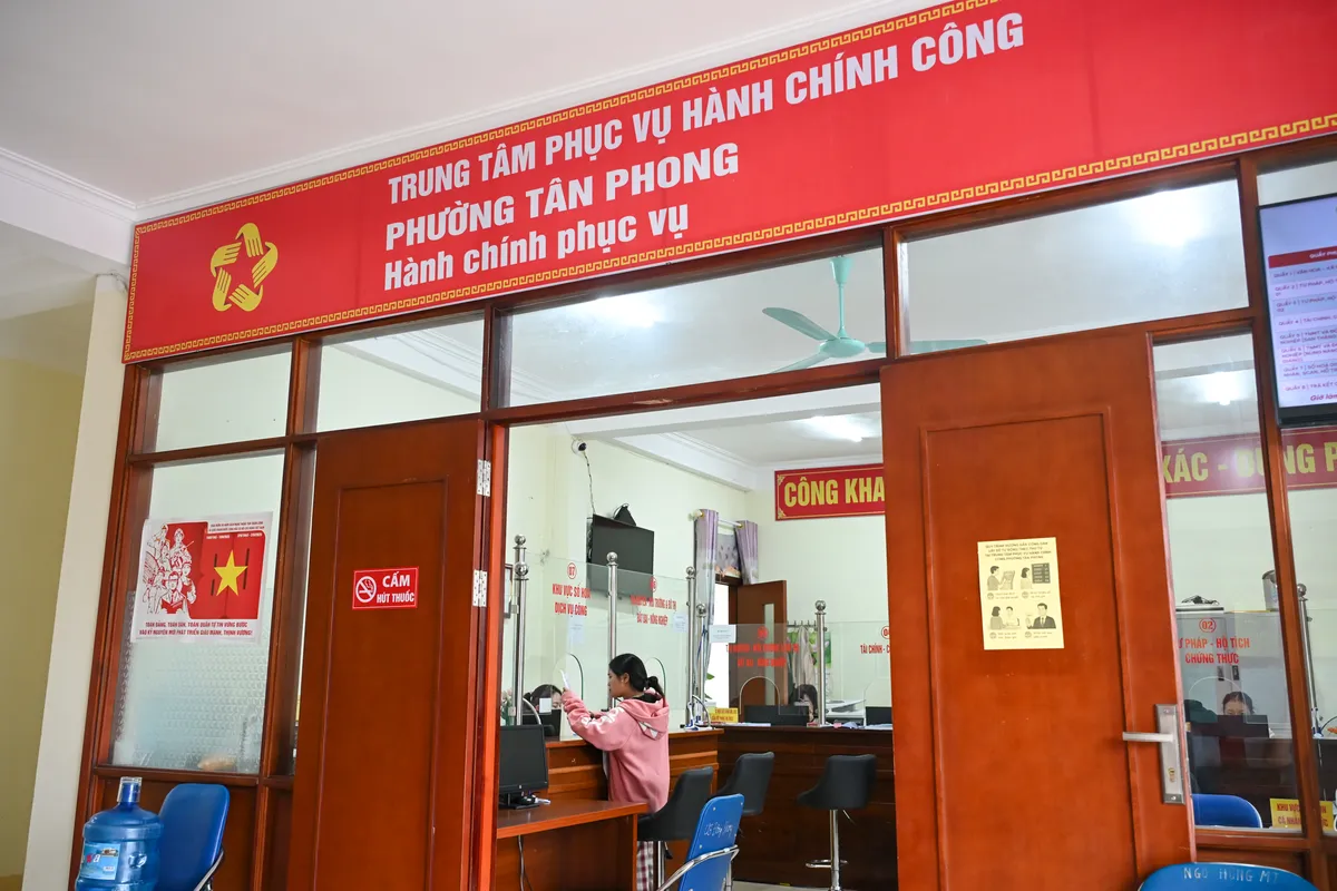 Khi công nghệ số chạm đến từng cán bộ, từng người dân - Ảnh 1.