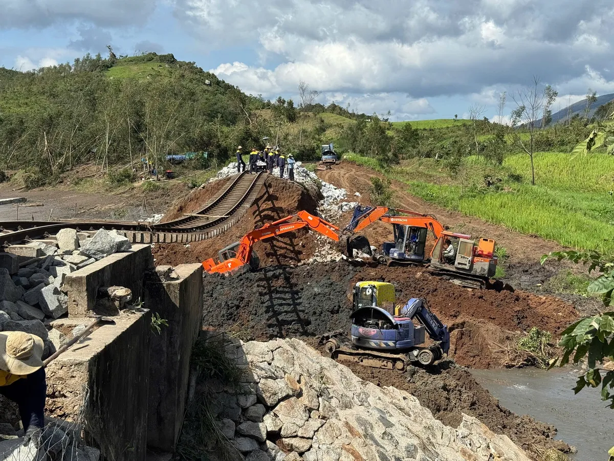 Đắk Lắk đề nghị Chính phủ hỗ trợ 200 tỷ đồng để khắc phục bão số 13 - Ảnh 2.