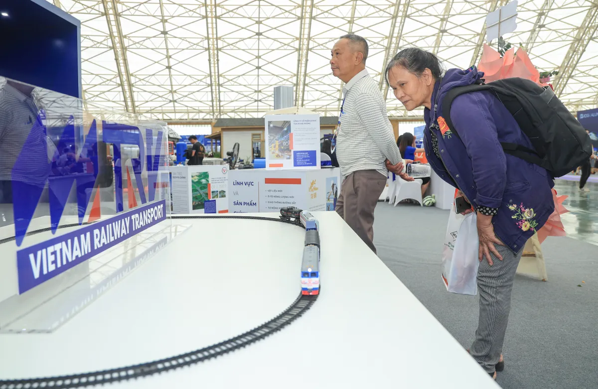 Những bước tiến công nghệ của Đường sắt Việt tại VRT & CONS 2025 - Ảnh 11.