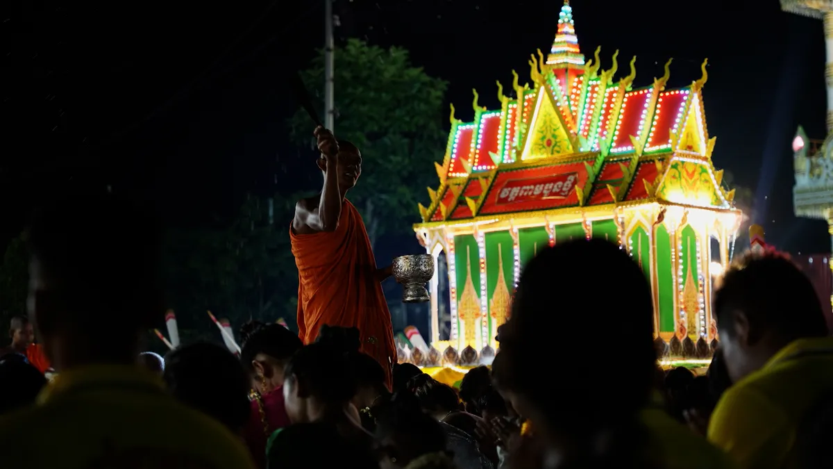 Ngày hội Đua Ghe Ngo - Dòng chảy di sản Khmer Nam Bộ qua bao thế hệ- Ảnh 12.