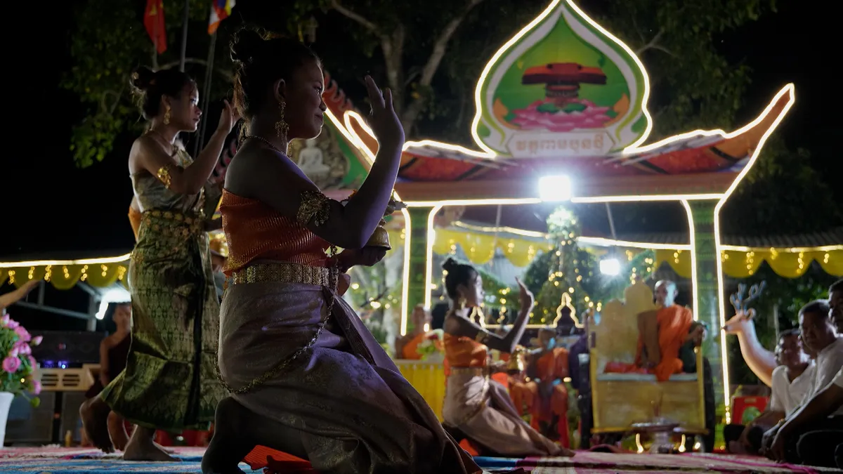 Ngày hội Đua Ghe Ngo - Dòng chảy di sản Khmer Nam Bộ qua bao thế hệ- Ảnh 17.