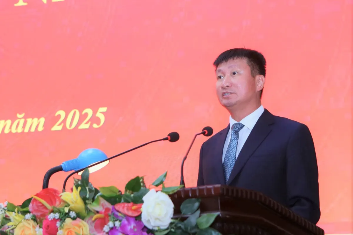 &Ocirc;ng Trần Huy Tuấn được bầu l&agrave;m Chủ tịch UBND tỉnh Ninh B&igrave;nh- Ảnh 2.