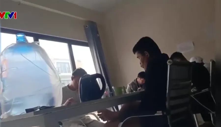 Bên trong “hang ổ” tội phạm mạng: Một ngày lừa 6 tỷ đồng, liên tục thay đổi kịch bản - Ảnh 4.