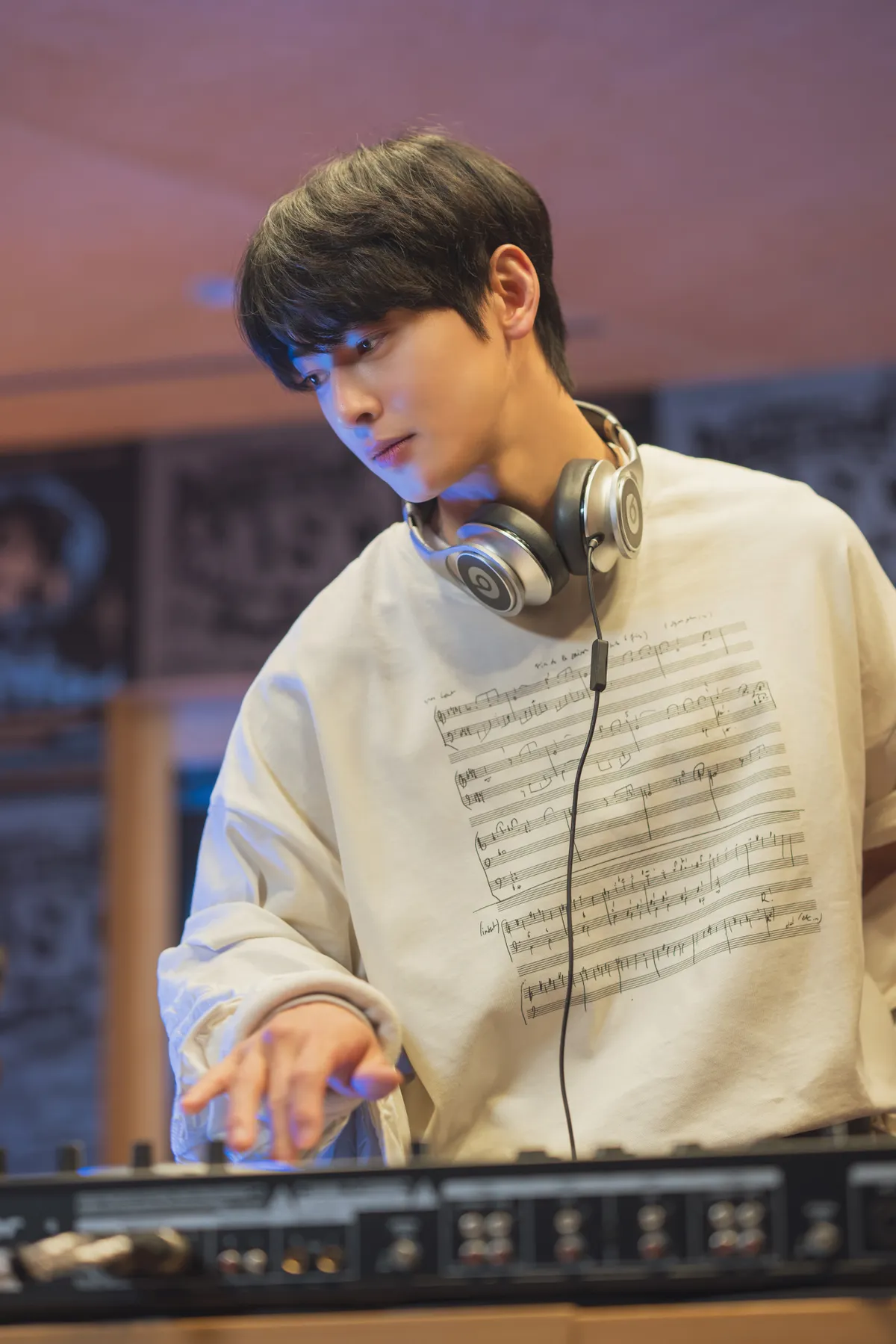 Kang Ha Neul, Choi Eun Woo hội ngộ trong phim thanh xuân ‘Anh trai say xe’ - Ảnh 1.