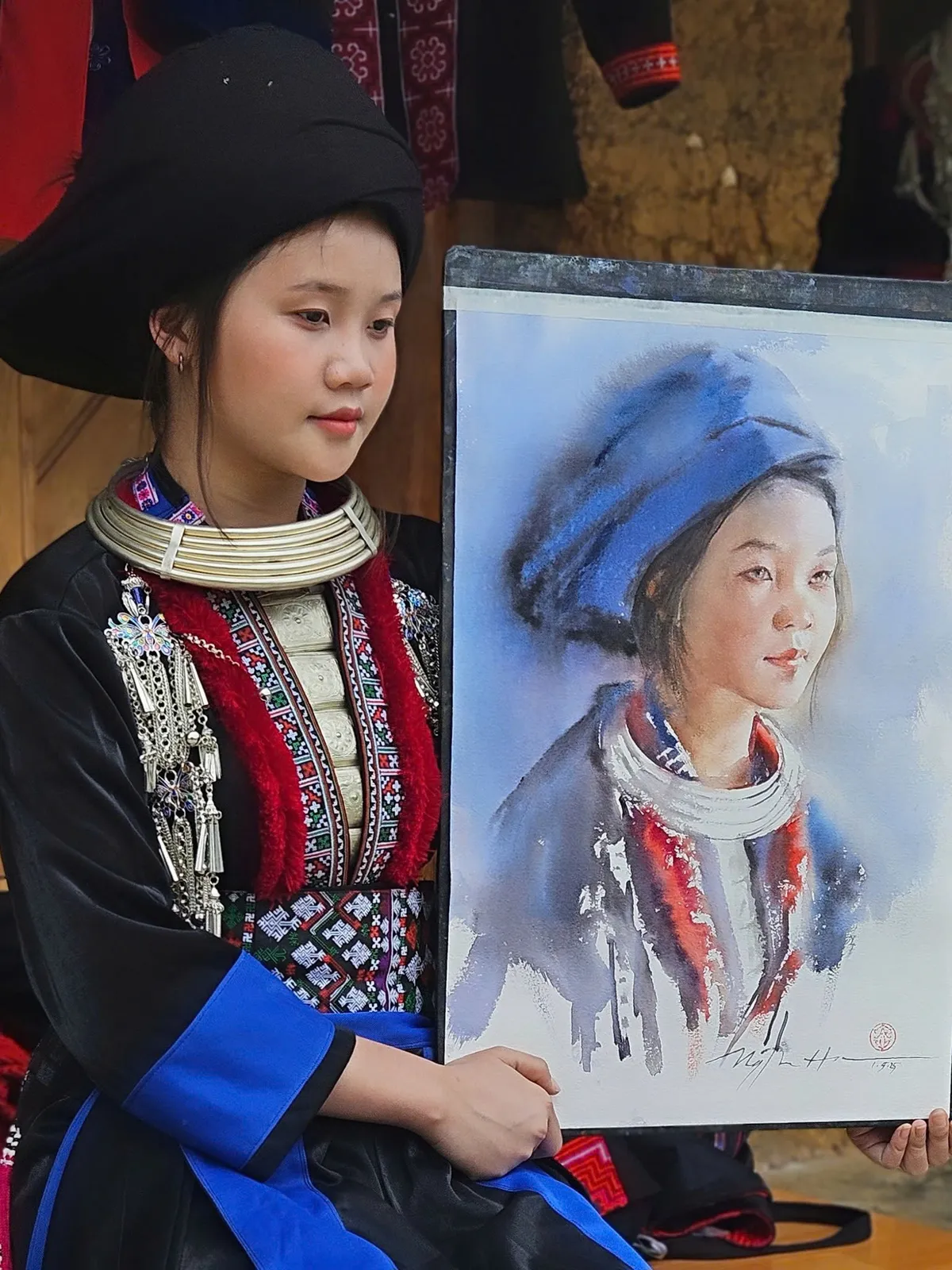 Triển l&atilde;m ch&acirc;n dung m&agrave;u nước: Bản giao hưởng sắc m&agrave;u v&agrave; cảm x&uacute;c   - Ảnh 1.