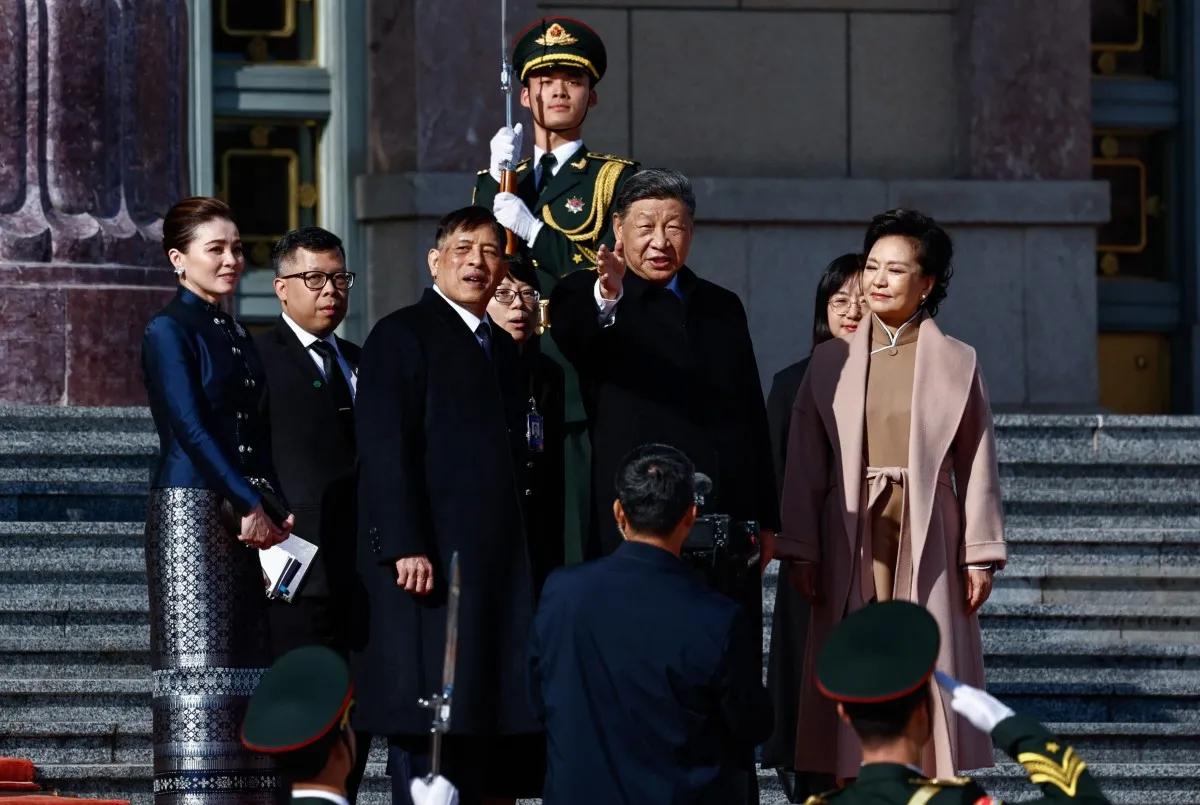 Quốc vương Thái Lan Rama X đến Bắc Kinh, bắt đầu chuyến thăm lịch sử tới Trung Quốc- Ảnh 2. Quốc vương Thái Lan Rama X đến Bắc Kinh, bắt đầu chuyến thăm lịch sử tới Trung Quốc- Ảnh 2.