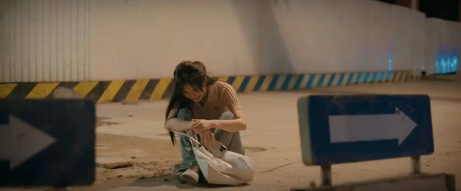 Cách em 1 milimet - Tập 21: Viễn nói Ngân là "con lừa cứng đầu", Nghiêm đổ lỗi AI là tác giả video cưỡng bức- Ảnh 13.