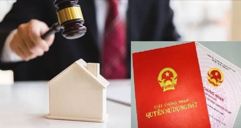 Khởi tố cựu cán bộ  ở Phú Thọ thu tiền của người dân trúng đấu giá đất trái quy định - Ảnh 1.