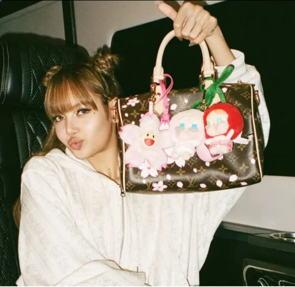 Labubu - Từ đồ chơi thời thượng đến thương hiệu điện ảnh giàu tiềm năng - Ảnh 2.