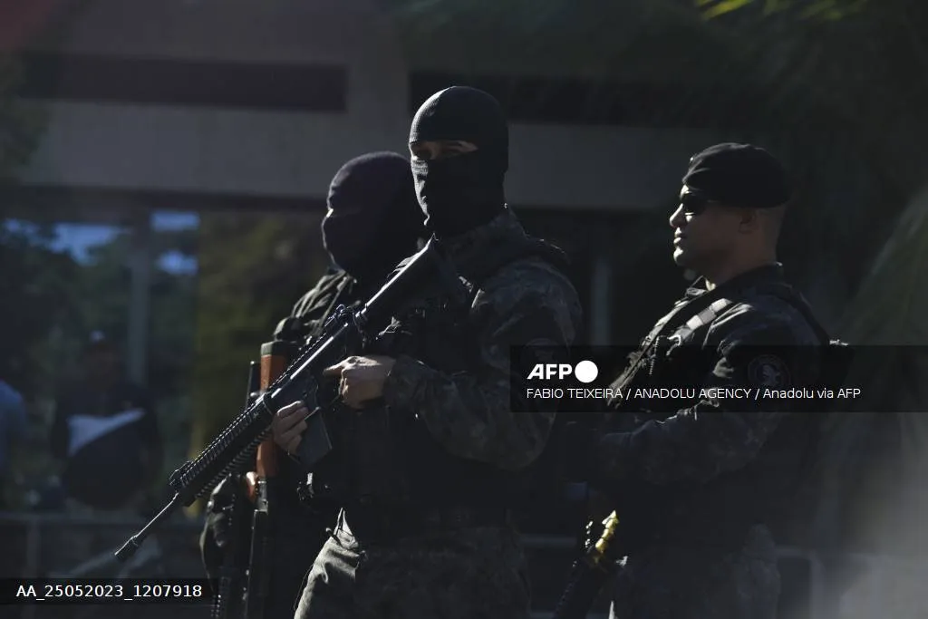 Đấu súng băng đảng dữ dội tại Rio de Janeiro (Brazil), ít nhất 6 người thiệt mạng   - Ảnh 1.