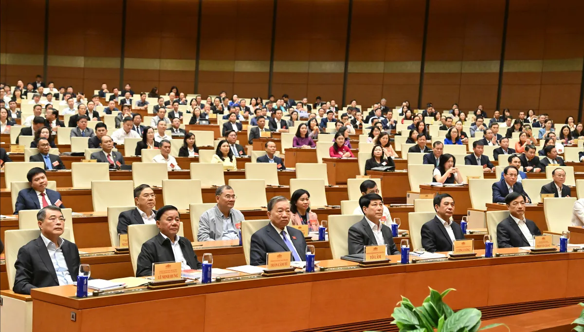 Chủ tịch Quốc hội: Đảm bảo cuộc bầu cử được tiến hành dân chủ, bình đẳng, an toàn và tiết kiệm - Ảnh 1.