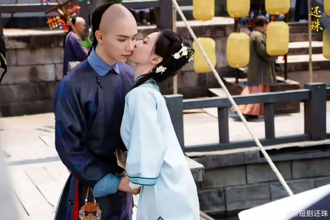 Tranh luận trái chiều về 'Hoàn Châu cách cách' phiên bản mới - Ảnh 1.