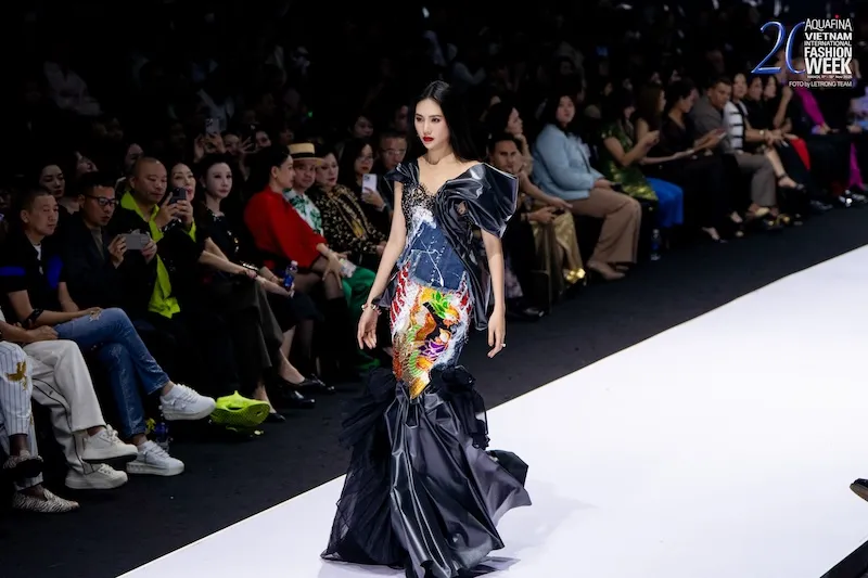 Thanh Hương, Thu Quỳnh, Tuấn Tú hóa "Kẻ mộng du" trên sàn diễn thời trang- Ảnh 6.