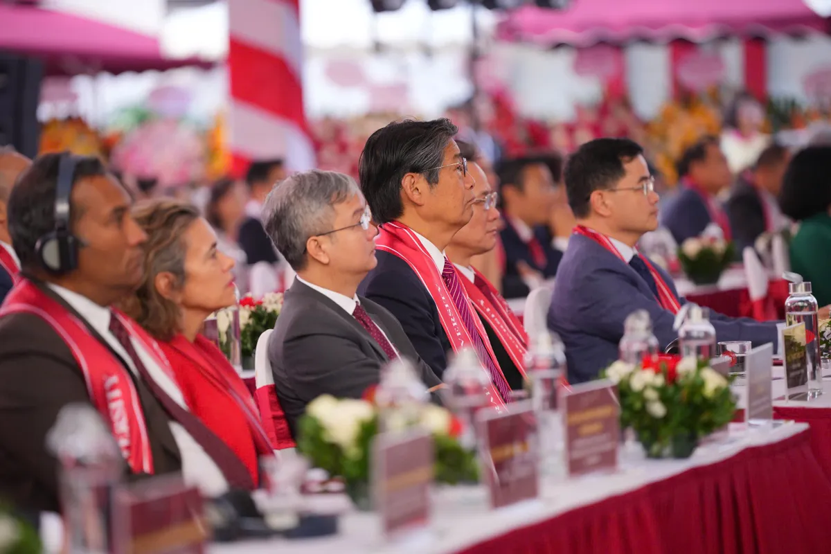 Trường ĐH Ngoại thương kỷ niệm 65 năm thành lập  - Ảnh 3.