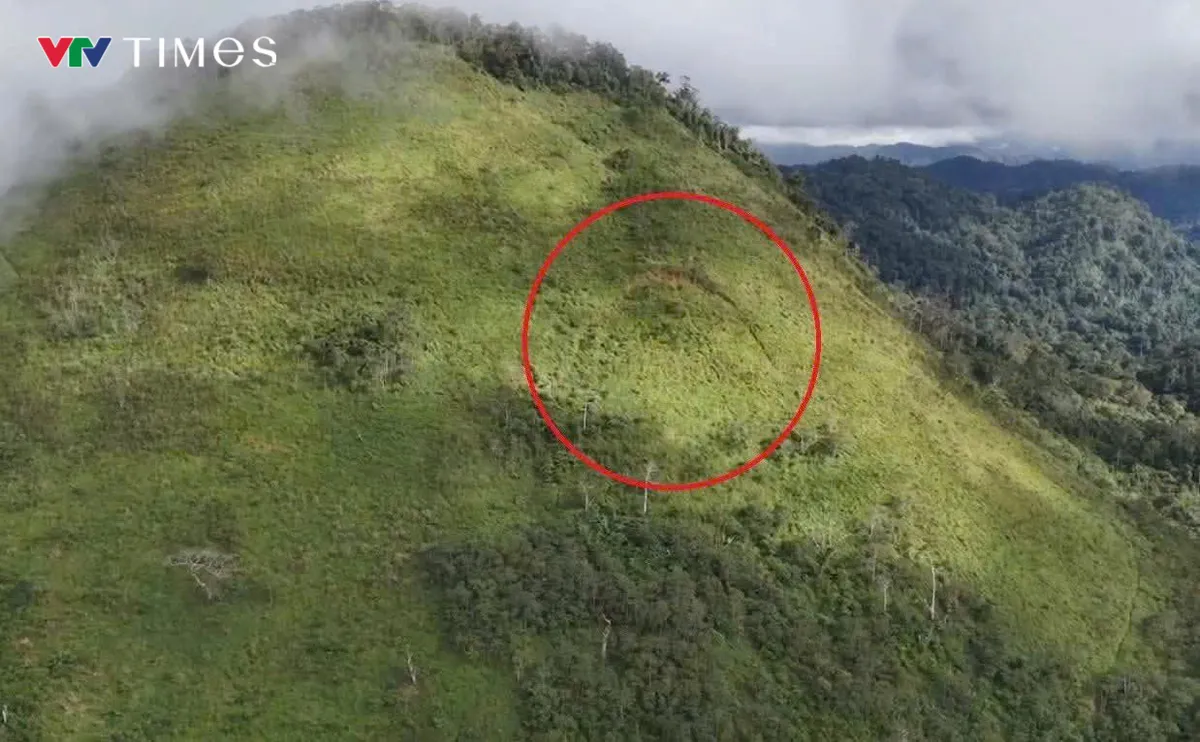 Đà Nẵng: Mở rộng phạm vi di dời khẩn dân ra khỏi khu vực nguy hiểm, có nguy cơ sạt lở cao tại Hùng Sơn. - Ảnh 1.