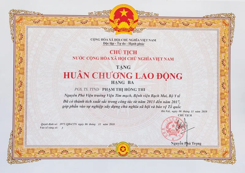 TTND.PGS.TS.BSCC Phạm Thị Hồng Thi - Người thầy thuốc bảo vệ những trái tim khỏe mạnh- Ảnh 4. TTND.PGS.TS.BSCC Phạm Thị Hồng Thi - Người thầy thuốc bảo vệ những trái tim khỏe mạnh- Ảnh 4.