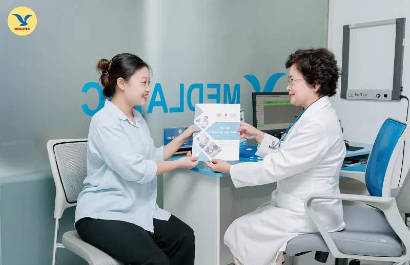 TTND.PGS.TS.BSCC Phạm Thị Hồng Thi - Người thầy thuốc bảo vệ những trái tim khỏe mạnh- Ảnh 6. TTND.PGS.TS.BSCC Phạm Thị Hồng Thi - Người thầy thuốc bảo vệ những trái tim khỏe mạnh- Ảnh 6.