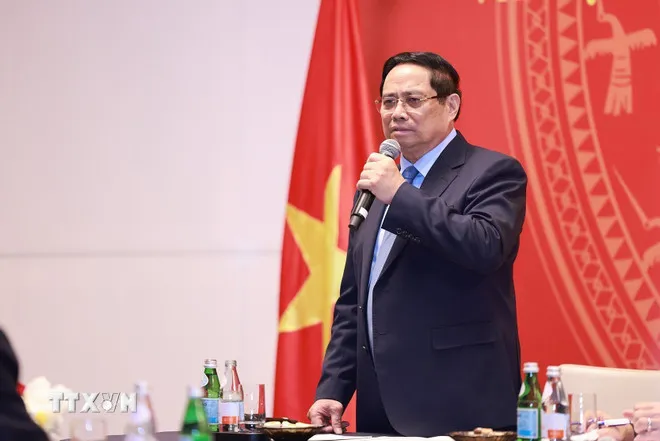 Thủ tướng Phạm Minh Chính và Phu nhân gặp gỡ cộng đồng người Việt Nam ở Kuwait- Ảnh 1.