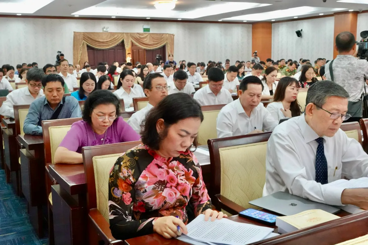 Bảo vệ quyền con người trong kỷ nguyên AI: Thách thức và giải pháp- Ảnh 5. Bảo vệ quyền con người trong kỷ nguyên AI: Thách thức và giải pháp- Ảnh 5.