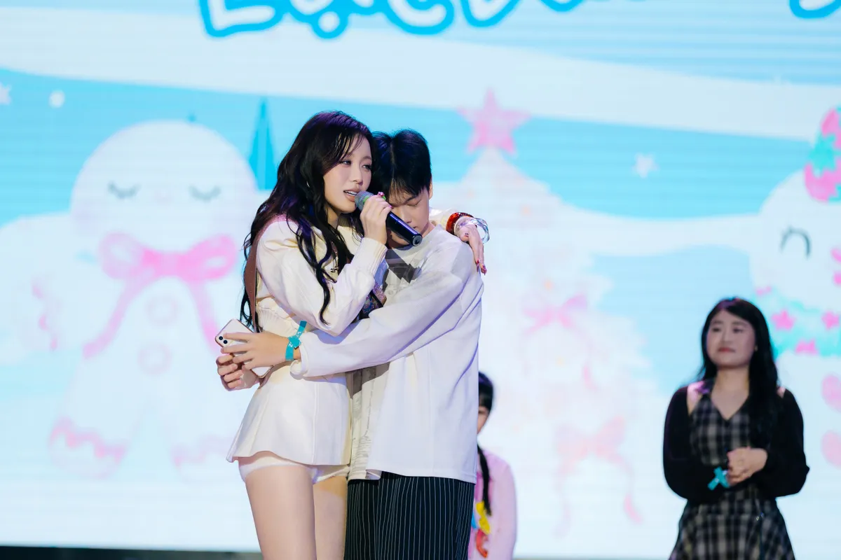 Han Sara gây sốt khi tự tay làm 800 chiếc bánh tặng fan trong sinh nhật tuổi 25 - Ảnh 4.