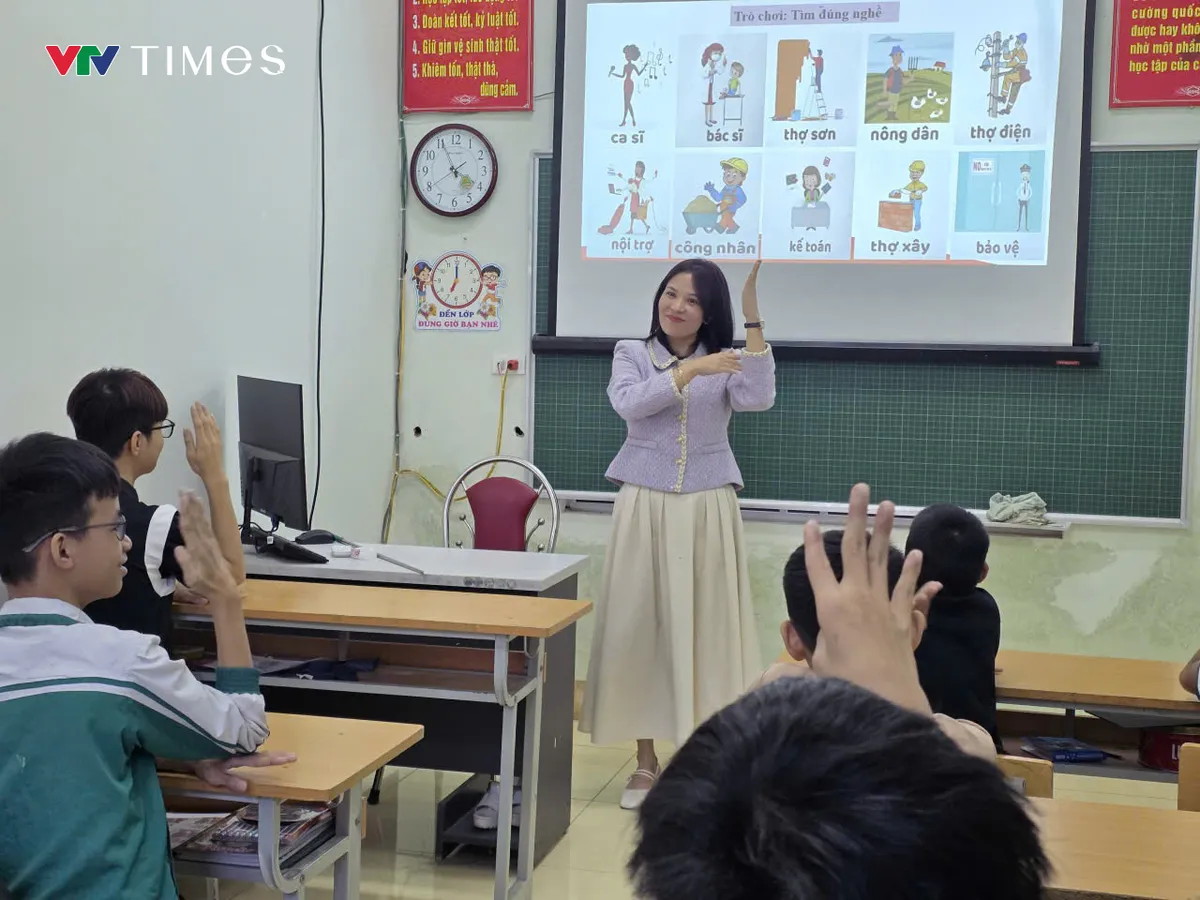 Người mẹ thứ hai của những đứa trẻ đặc biệt - Ảnh 2.