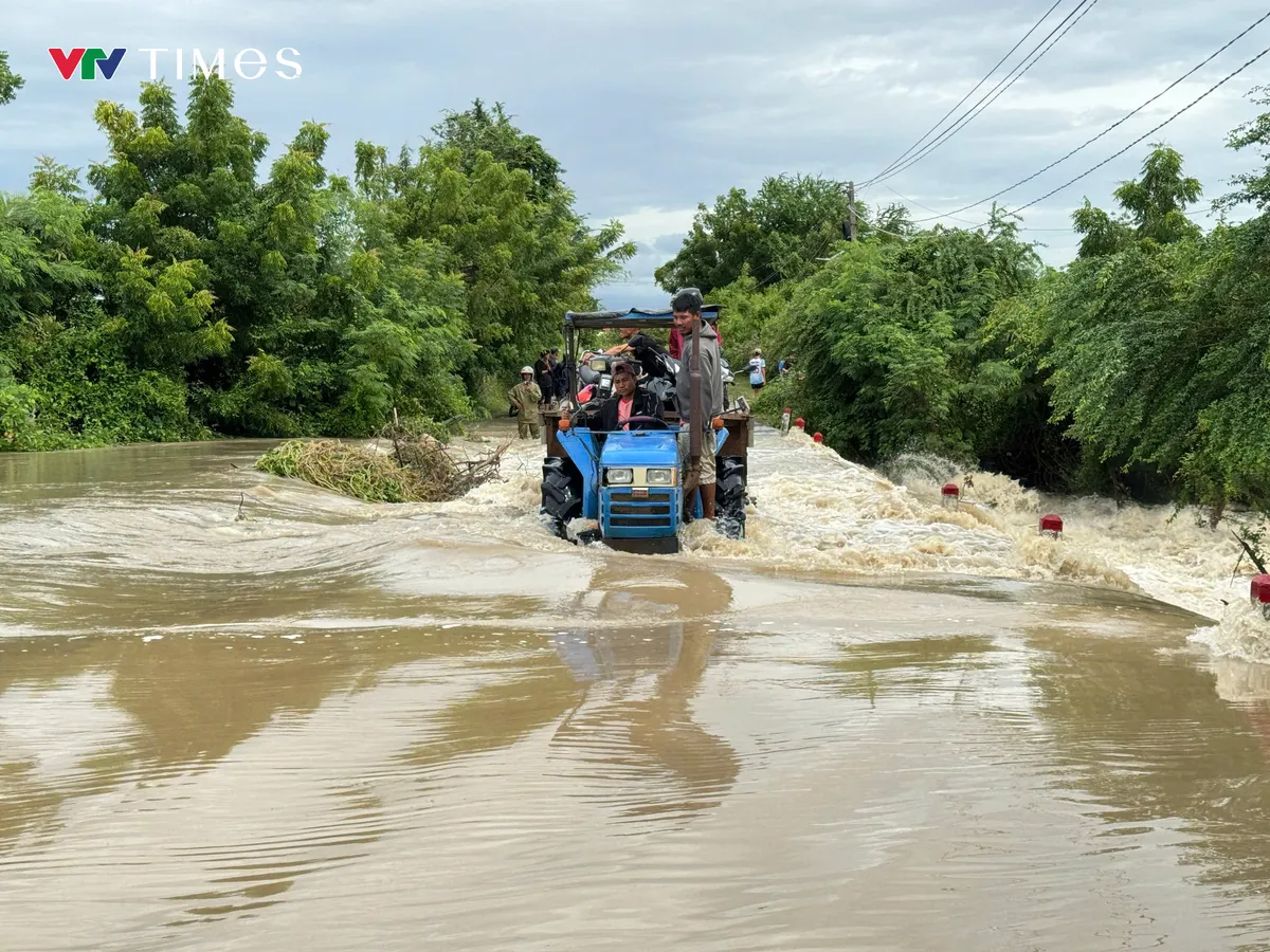 Cảnh báo lũ và nguy cơ ngập vùng hạ du do hồ Sông Cái tăng lưu lượng xả- Ảnh 2. Cảnh báo lũ và nguy cơ ngập vùng hạ du do hồ Sông Cái tăng lưu lượng xả- Ảnh 2.
